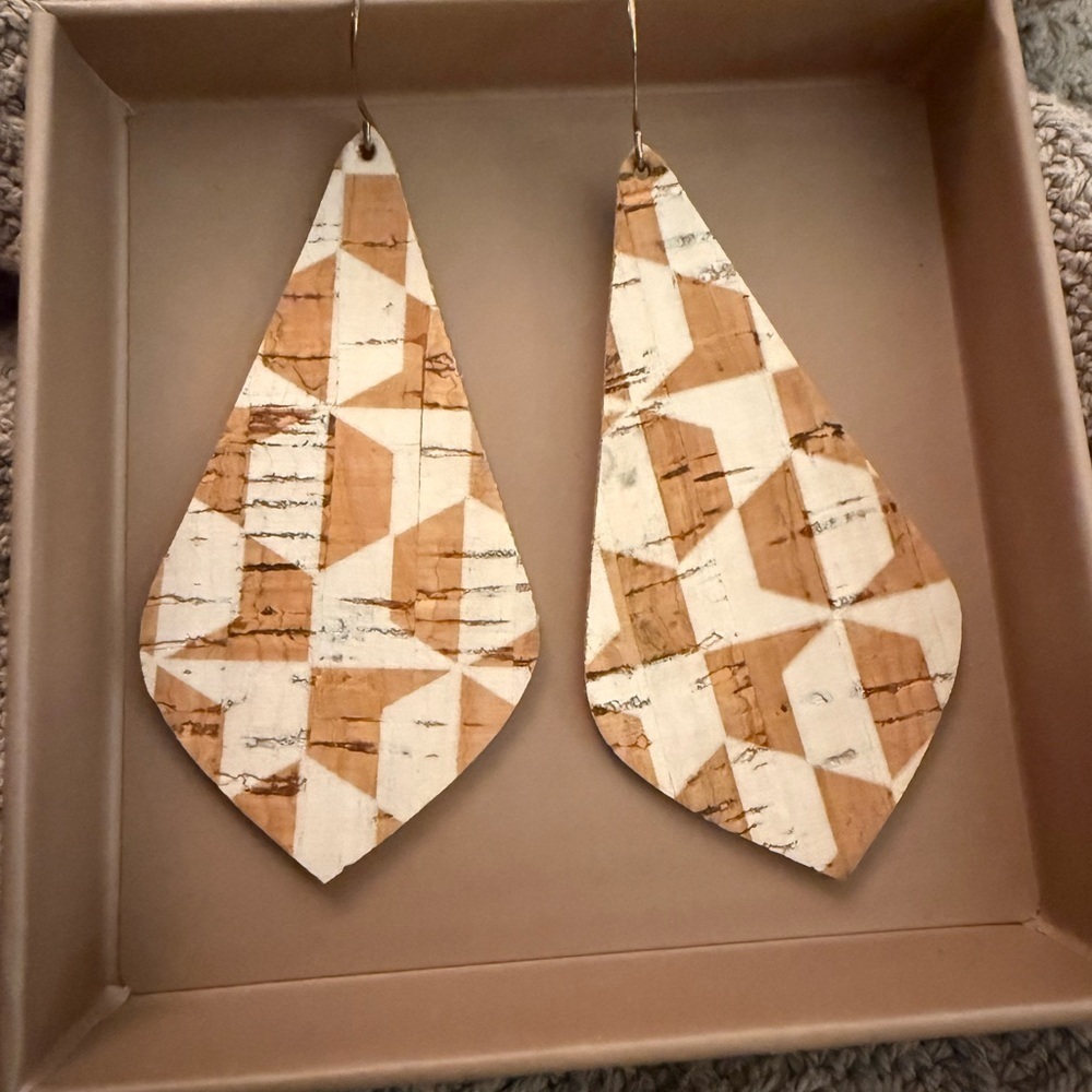 Eleven10 Leather Geometric Tan and Cream Earrings in Cork - Picture 3 of 3